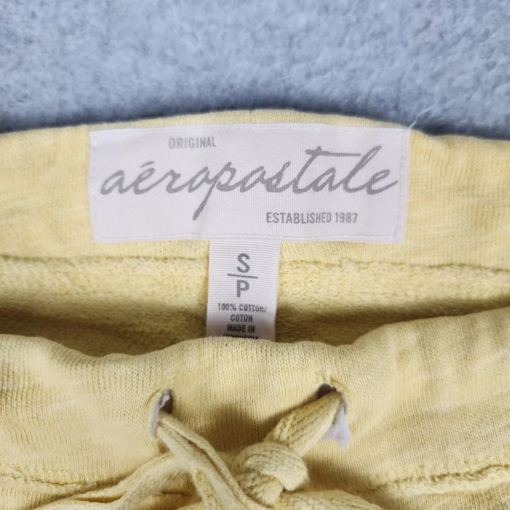Aeropostale Sweat Shorts Men Small Yellow Logo Applique Stretch Drawstring Waist